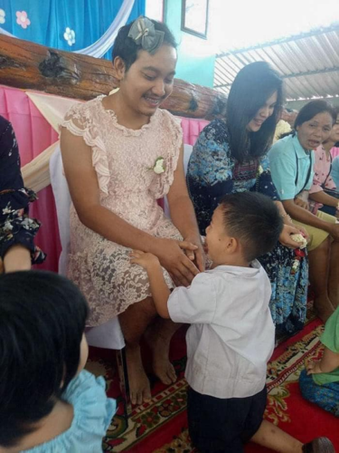 1 nụ cười sáng nhất