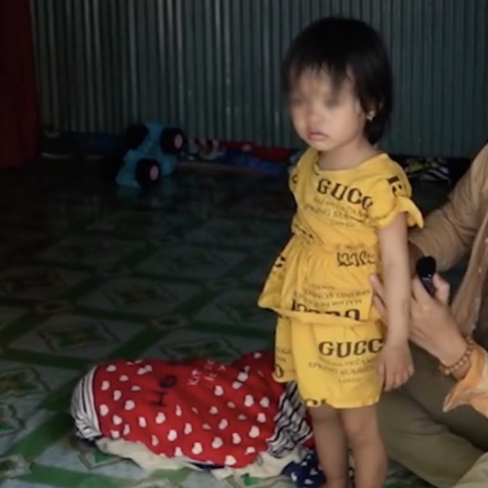 Bé gái 2 tuổi ở Tiền Giang luôn phát ra những mùi thơm kì lạ từ cơ thể