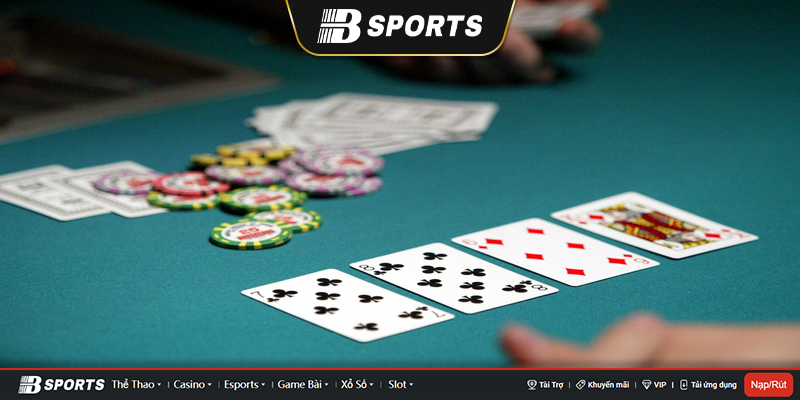 Hành động của game thủ trong một ván bài poker cụ thể