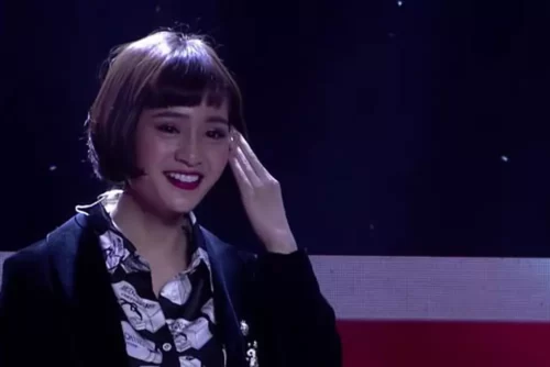 Cô nàng tại The Voice 2018