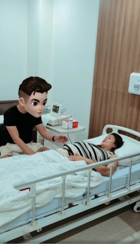 Ông xã luôn cận kề
