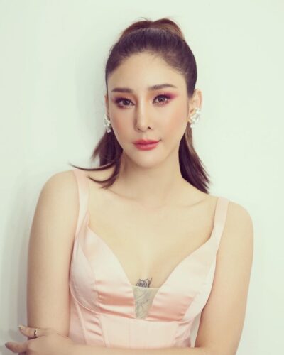 Hồng nhan mà bạc phận