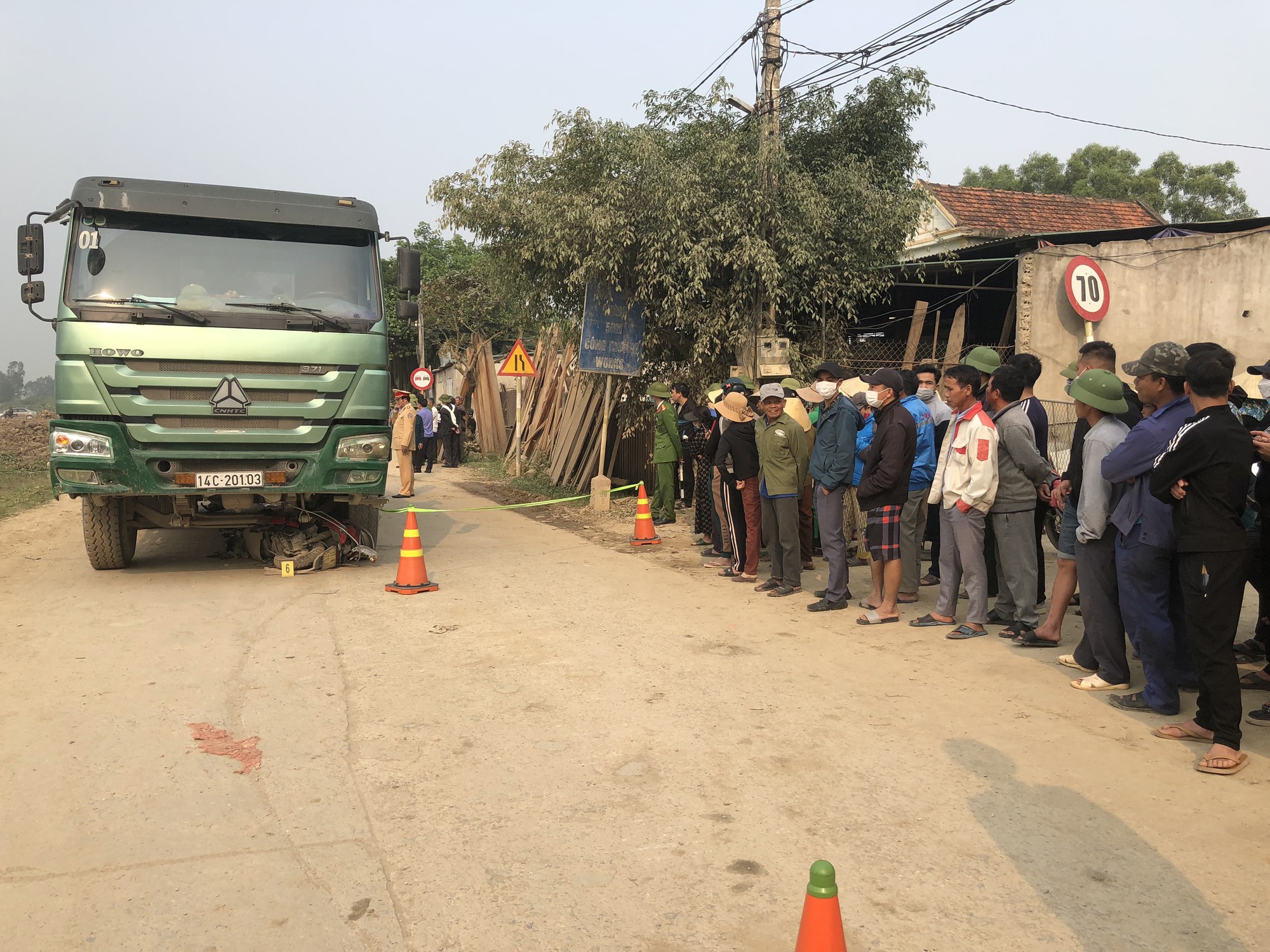 Hiện trường vụ việc của 3 mẹ con xấu số