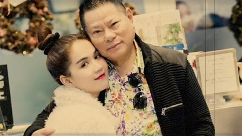 Cô nàng liên tục dính đến các thị phi lùm xùm